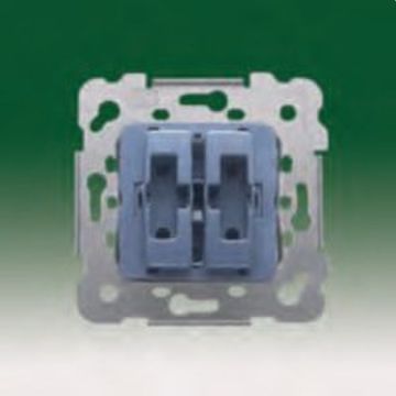 Doble conmutador 16 a 250 v~