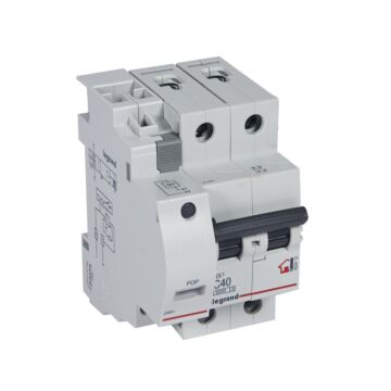 Protección contra sobretensiones permanentes- 2p - 230/400 v~ - 40a - curva c 3 módulos