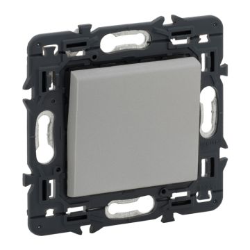 Conmutador valena next - unipolar - 10 ax - 230v~ - aluminio