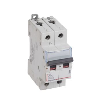 Magnetotérmico dx³ 6000/10 ka - 1p+n - 230 v~ - 20a - curva c