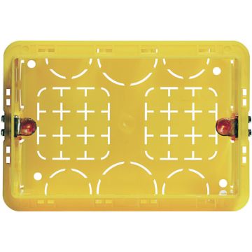 Caja de empotrar para albañilería bticino. 3 módulos. rectangular. profundidad 50mm