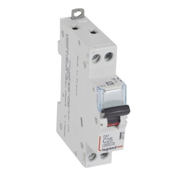 Magnetotérmico dx³ 6000/10 ka - 1p+n - 230 v~ - 25a - curva c - 1 módulo