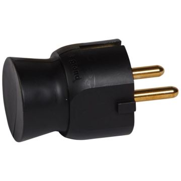 Clavija 2p+t 16a. salida cable lateral. diseño compacto. color negro