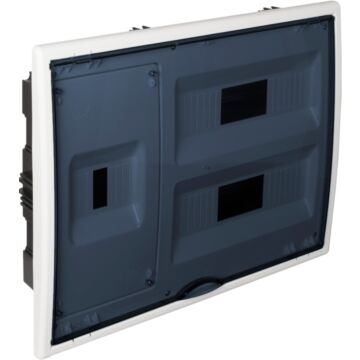 Caja de distribución de empotrar para 24 elementos + 4 precintables. Puerta fumé.