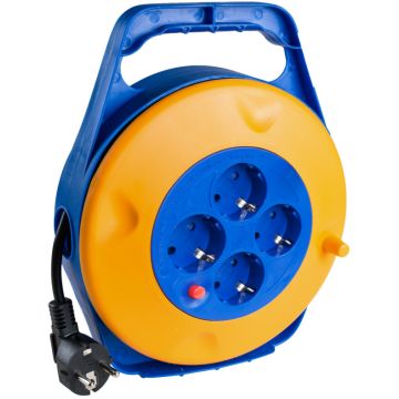 Enrollacable con 4 bases 2P+T, 16A 230V~. 10 m de cable H05VV-F 3G1,5 mm².