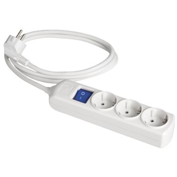 Prolongador con 3 bases 2P+T, 16A 250V~, Con interruptor luminoso. 1,5 m de cable.