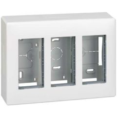 Caja pared superficie 3 mód. dobles bl.